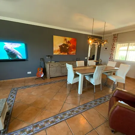 فيلة Casa Hollandia *