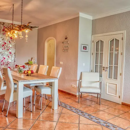 فيلة Casa Hollandia